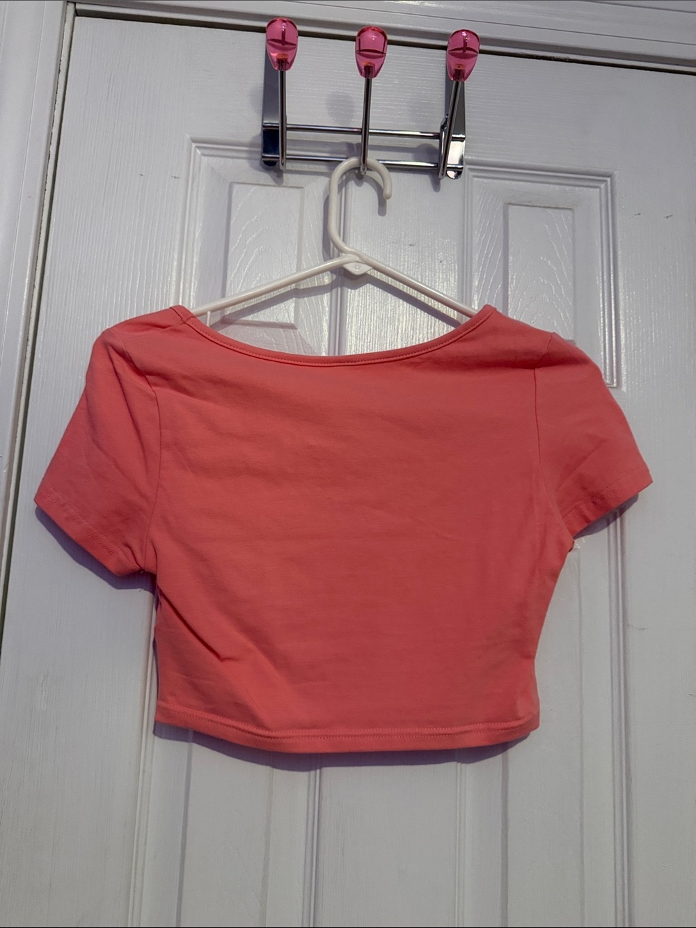 SHEIN Coral Scoop-Neck Short Sleeve Crop Top - Picture 2 of 2